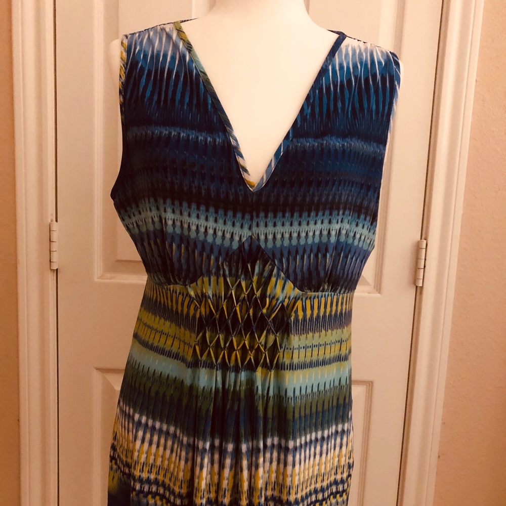 Sleeveless blue and green top